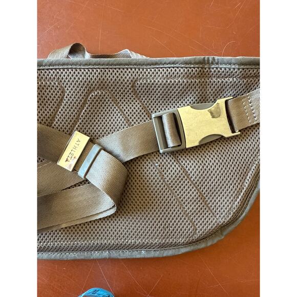 Athleta Power of She Excursion Bag Beige Recycled Nylon Travel - Picture 6 of 7